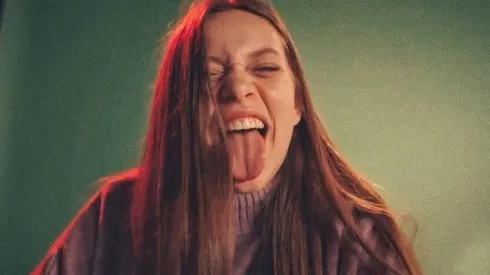 Eva B, una de las artistas que debes incorporar a tus listas de reproducción