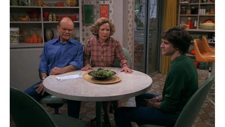 Red (Kurtwood Smith), Kitty (Debra Jo Rupp) y Eric (Topher Grace) conformaron la familia Forman.