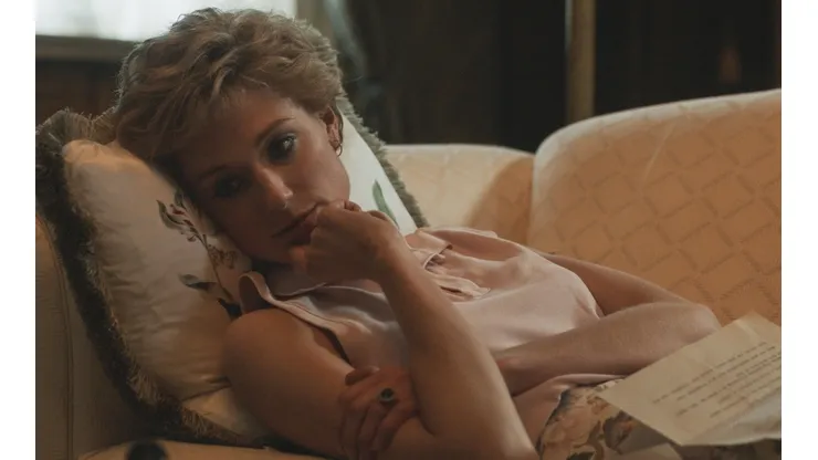 Elizabeth Debicki es Lady Di: filtran nuevas fotos del rodaje de The Crown 5.