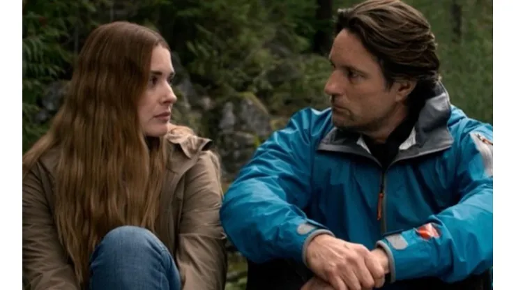 Martin Henderson y Alexandra Breckenridge en sus papeles de Mel y Jack