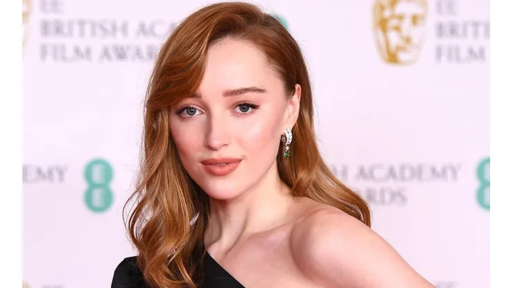 Phoebe Dynevor abandona Netflix y Bridgerton por una serie de Amazon Prime.