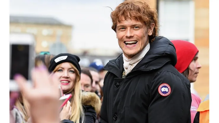Sam Heughan celebró el 7° aniversario de Outlander con fotos íntimas.