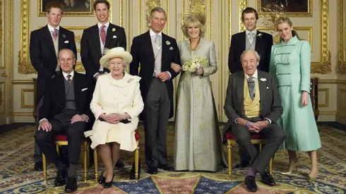 10 tradiciones de cumpleaños de la realeza británica que The Crown no te mostró.