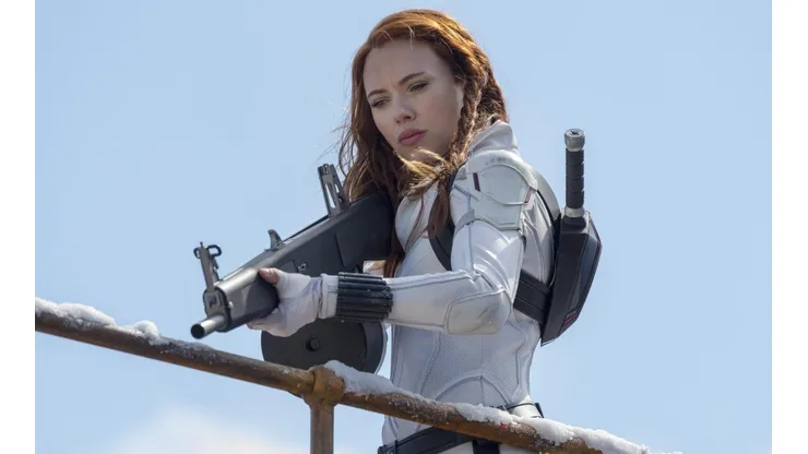 Scarlett Johansson como Black Widow