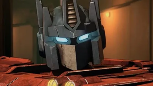 La guerra entre Autobots y Decepticons continúa.