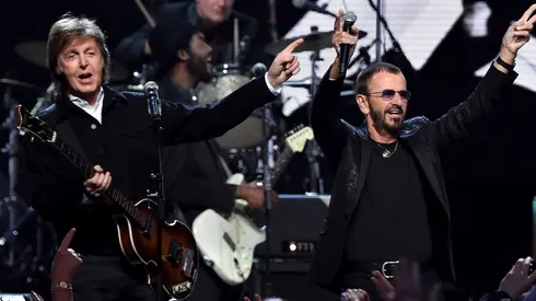 Paul McCartney y Ringo Starr en una ceremonia del Salón de la fama del Rock en 2015 (Foto: Getty)