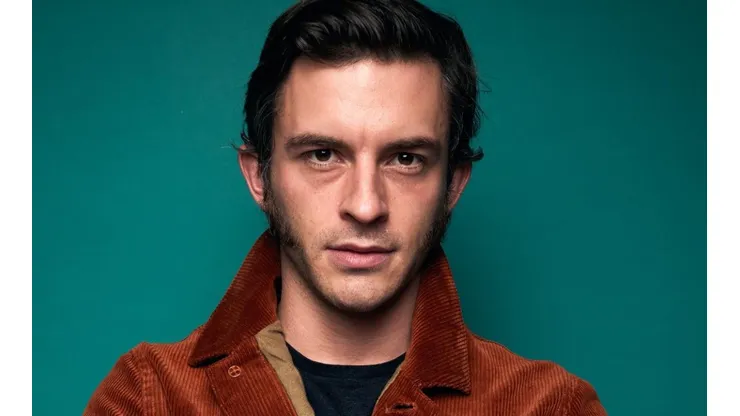 Jonathan Bailey.