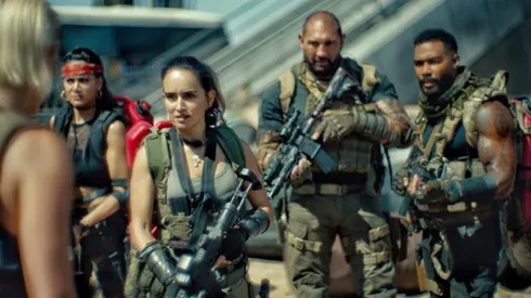 Los mercenarios listos para la acción en Army of the Dead.