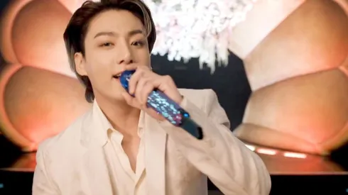 Jungkook mostró sus nuevos tatuajes e hizo delirar a los fanáticos (Foto: Getty Images)