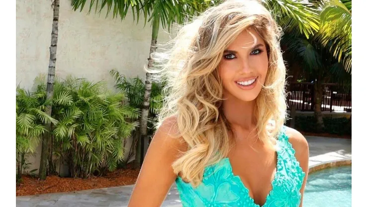 Le tocó desfilar para Miss Universo y sorprendió al mundo con un homenaje a Maradona