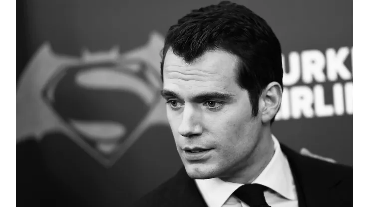 Es oficial: Warner Bros. despidió a Henry Cavill y no volverá a ser Superman.