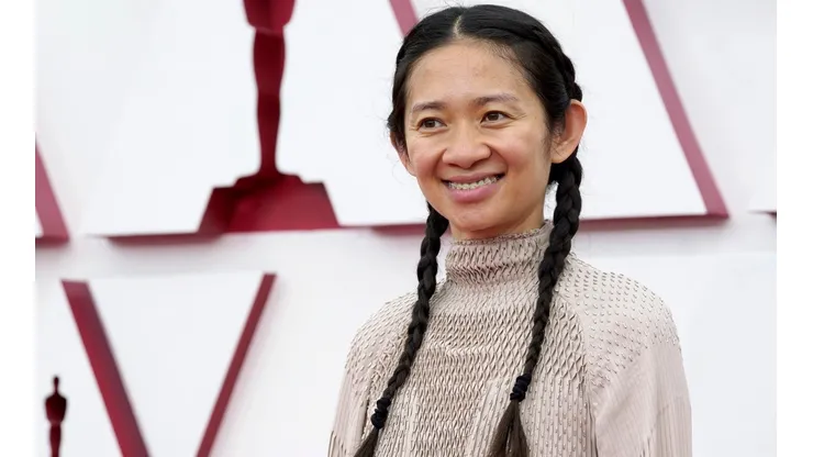 Chloé Zhao ganó el Óscar a mejor dirección.