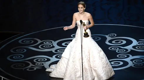 Jennifer Lawrence minutos después de su caída.