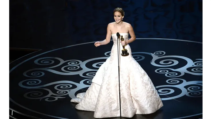 Jennifer Lawrence minutos después de su caída.