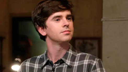 Freddie Highmore en The Good Doctor.