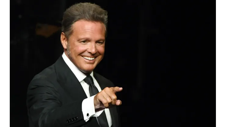 Luis Miguel tomó un decisión importante respecto a su comunicación.