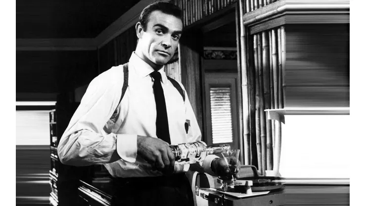 Cómo preparar un buen martini al mejor estilo de James Bond.