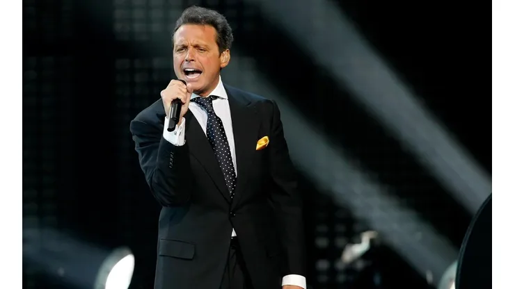 Luis Miguel.