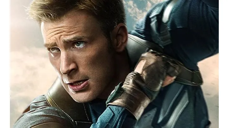 Chris Evans vuelve como el Capitán América.