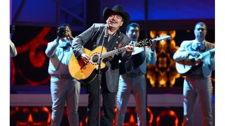 Joan Sebastian, una de sus canciones fue motivada por Salma Hayek. (Foto: Getty Images)