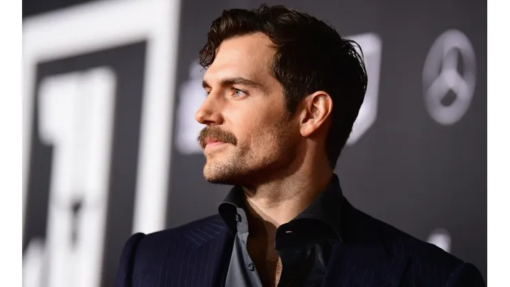 Los mejores y más divertidos memes sobre la nueva novia de Henry Cavill