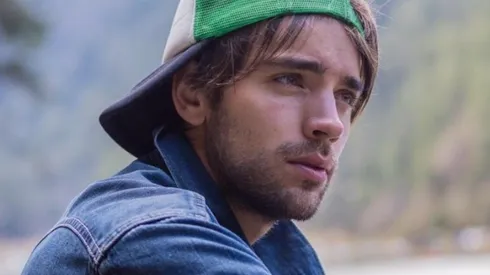 Leo Deluglio es Álex Guzmán.