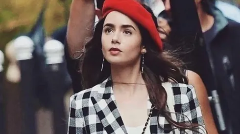 Lily Collins es Emily en París.