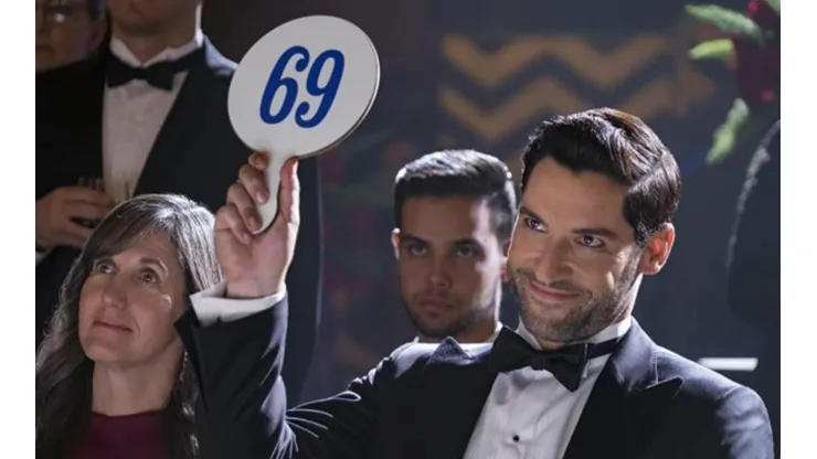 El actor británico Tom Ellis interpreta a Lucifer.
