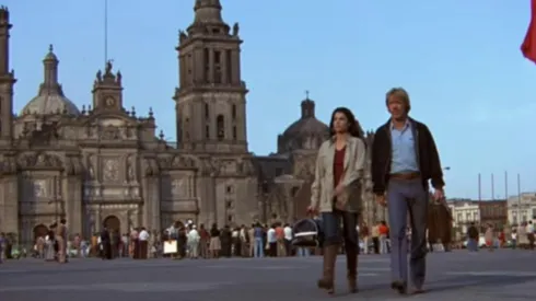 Chuck Norris en el Zócalo de la Ciudad de México. (Foto: Captura de pantalla)