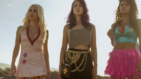 Sky Rojo: la serie de Netflix presenta su nuevo tráiler completo y póster oficial.