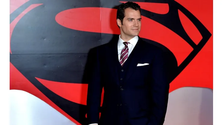 Aseguran que Henry Cavill llamó a Marvel tras el anuncio de la nueva película de Superman.