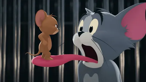 La película de Tom y Jerry sorprende en la taquilla mundial.