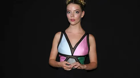 ¡Orgullo latino! Anya Taylor-Joy gana el Golden Globes 2021