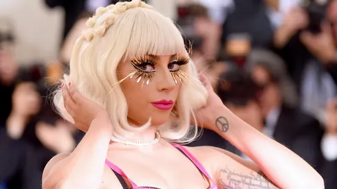 Lady Gaga sufrió el robo de sus dos perros: impactante video muestra el asalto