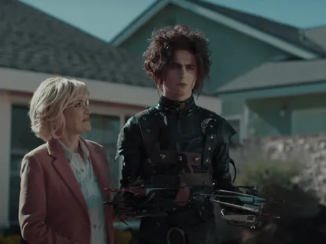 Timothée Chalamet es el hijo del Joven Manos de Tijera en un comercial del Super Bowl