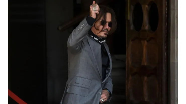 La última película de Johnny Depp tiene calificación perfecta gracias a sus fans.