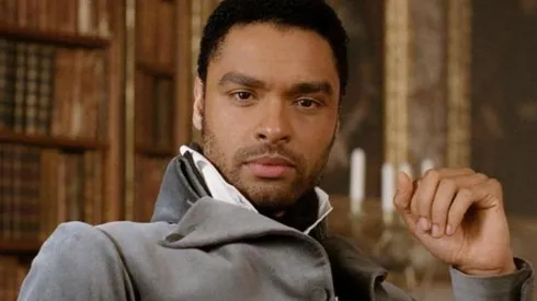 Curiosidades que probablemente no conocías sobre Regé-Jean Page, galán de Bridgerton.