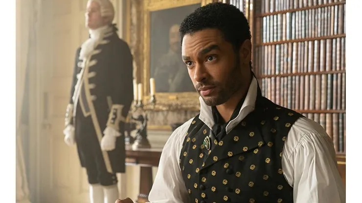 Regé-Jean Page habló de sus escenas íntimas en Bridgerton