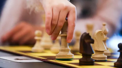 Gambito de Dama: se disparan las ventas de tableros de ajedrez
