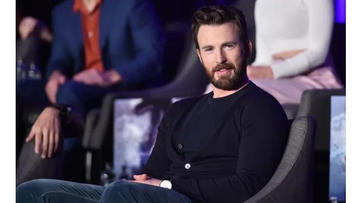 El video de Chris Evans tocando el piano que hace delirar a sus fans.