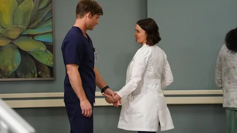 Grey's Anatomy: cómo grabaron las escenas de besos por el coronavirus