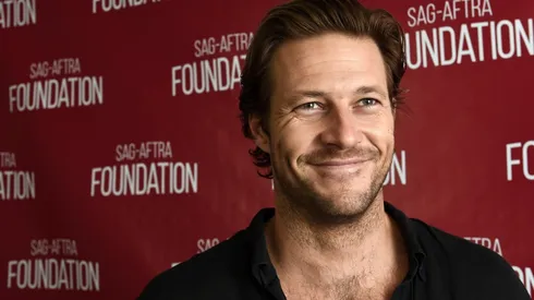 Amor de Calendario: Luke Bracey, el último galán australiano de Netflix