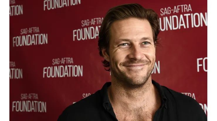 Amor de Calendario: Luke Bracey, el último galán australiano de Netflix