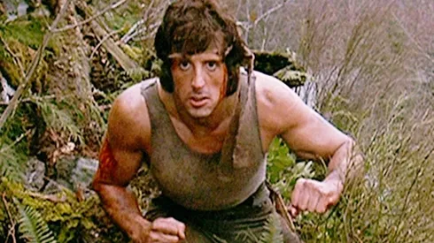 Comparan a un funcionario argentino con Rambo por una batalla campal