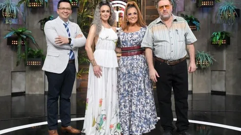 Anette Michel junto a los jurados de Master Chef México 2020
