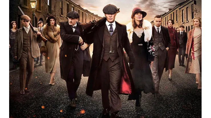 Peaky Blinders: un joven se hace viral por vestirse como los personajes de la serie