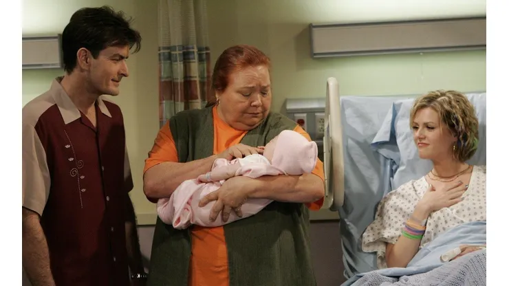Murió Berta de Two And a Half Men: el mensaje de Charlie Sheen