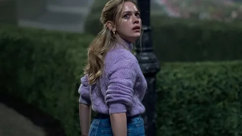 El personaje gay de Victoria Pedretti causa furor en La Maldición de Bly Manor