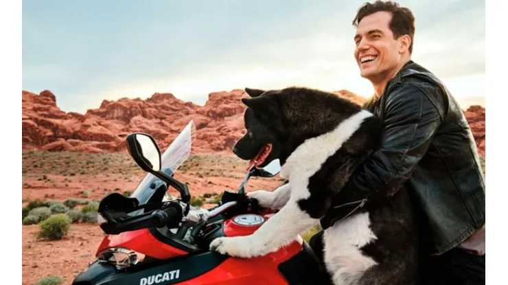 Henry Cavill encontró el amor mucho antes que su nueva novia