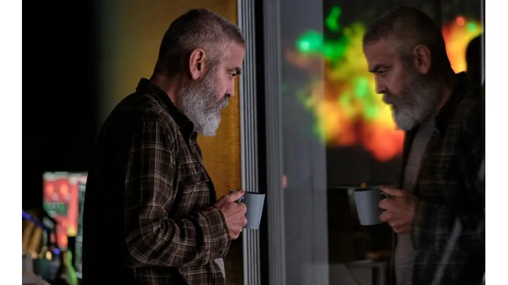 George Clooney en Cielo de Medianoche